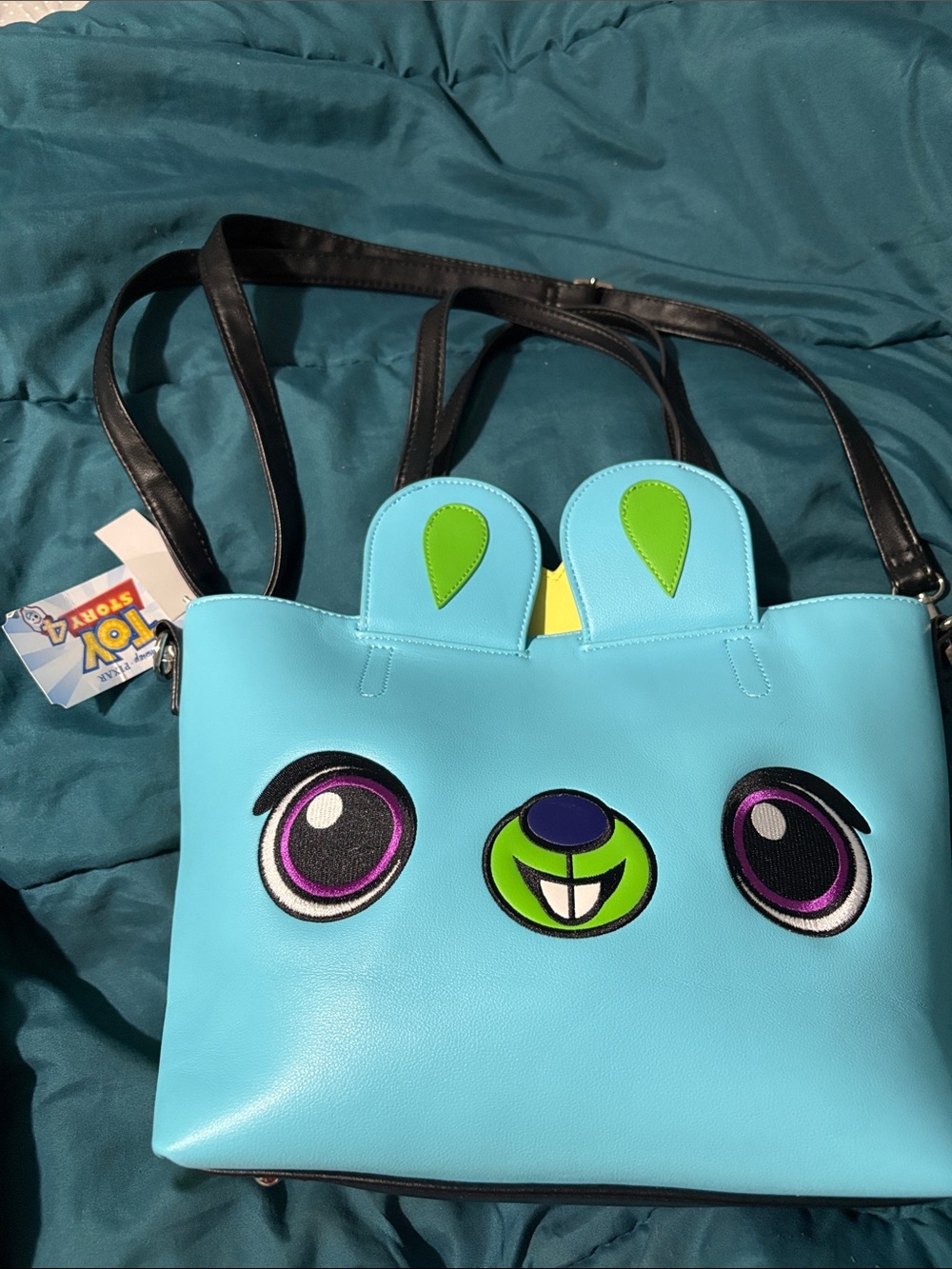 NWT - Disney Pixar Cute ReversibleCharacter Tote Bag - Birdy & Ducky - Free Dust - Picture 2 of 11